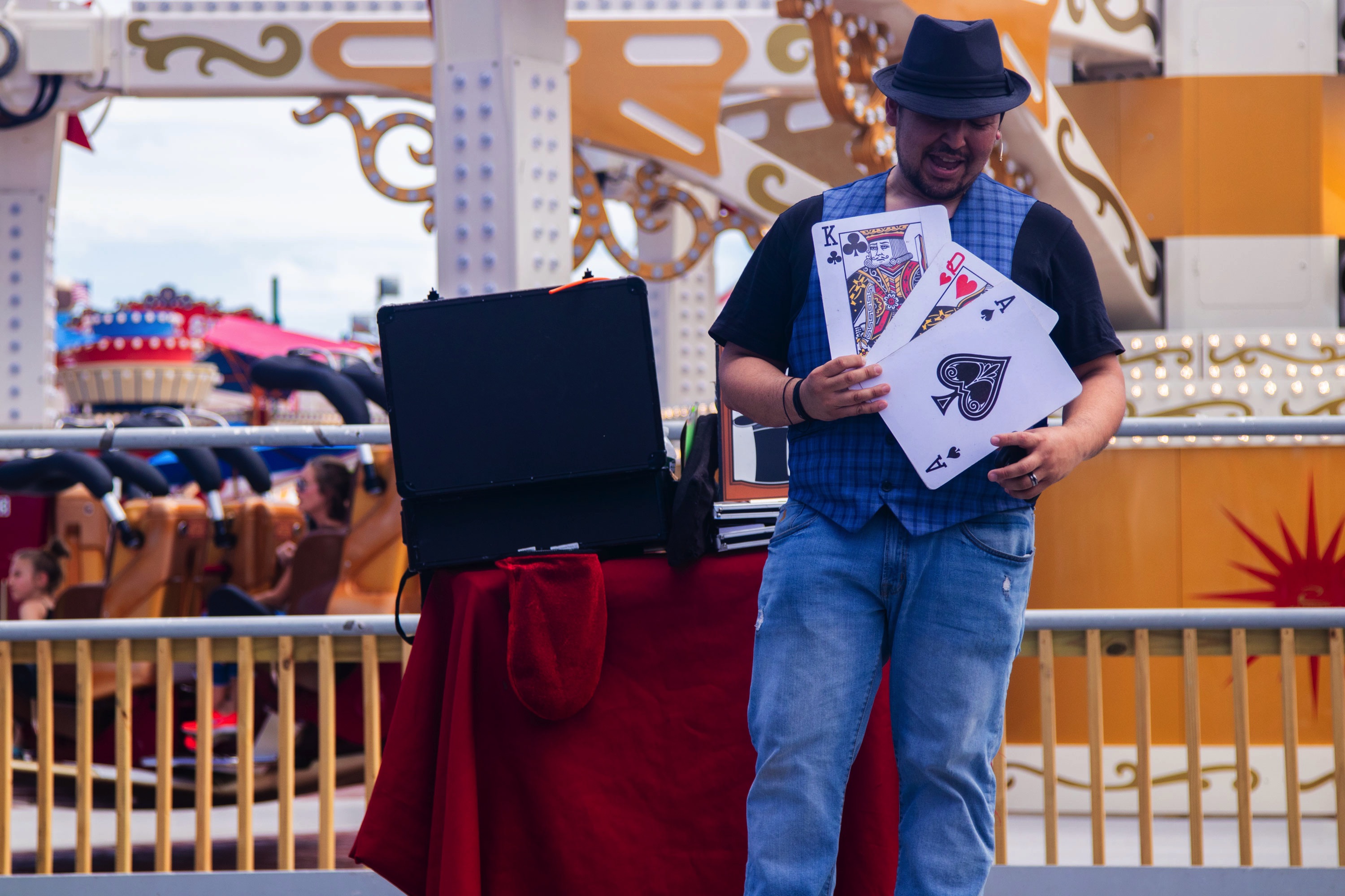Luna Park Magician Omar Olusion at a public show in NYC 2019